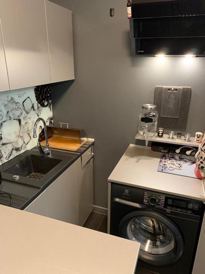 Ingress Apartment Битом Екстериор снимка