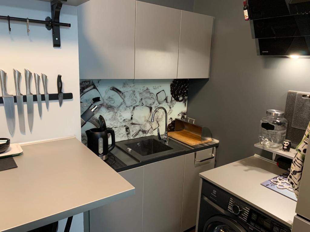 Ingress Apartment Битом Екстериор снимка